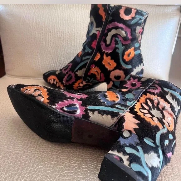 AGL pony hair Floral Patterned embroidered Ankle Boots EU 38 - Picture 4 of 9